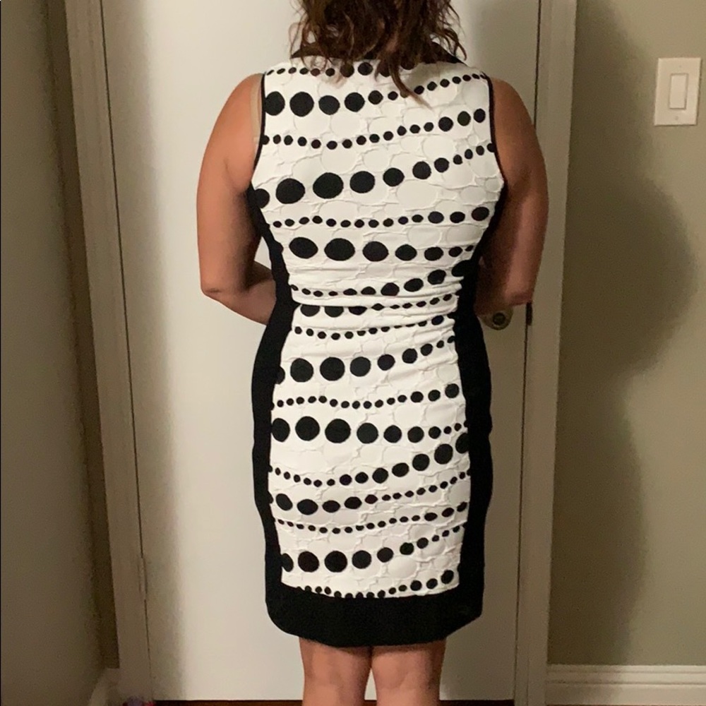 Dress - Picture 3 of 3